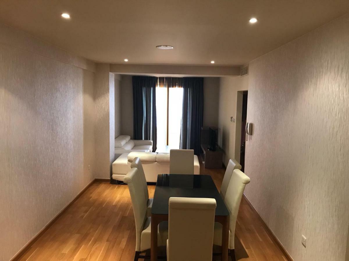 Sea View Central Apt Ithaki Larnaca Exteriör bild